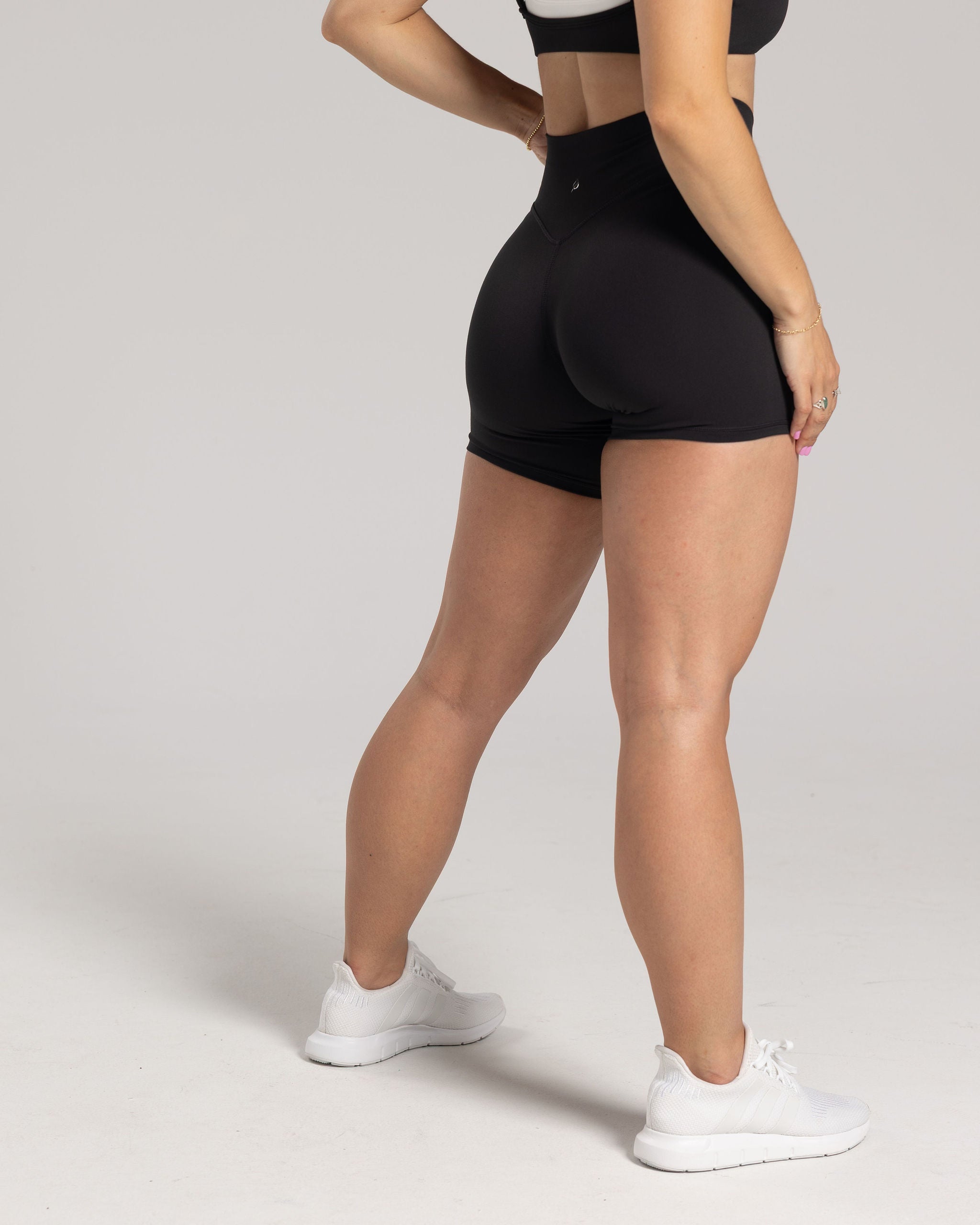 PURELUXE Classic Short : 6"