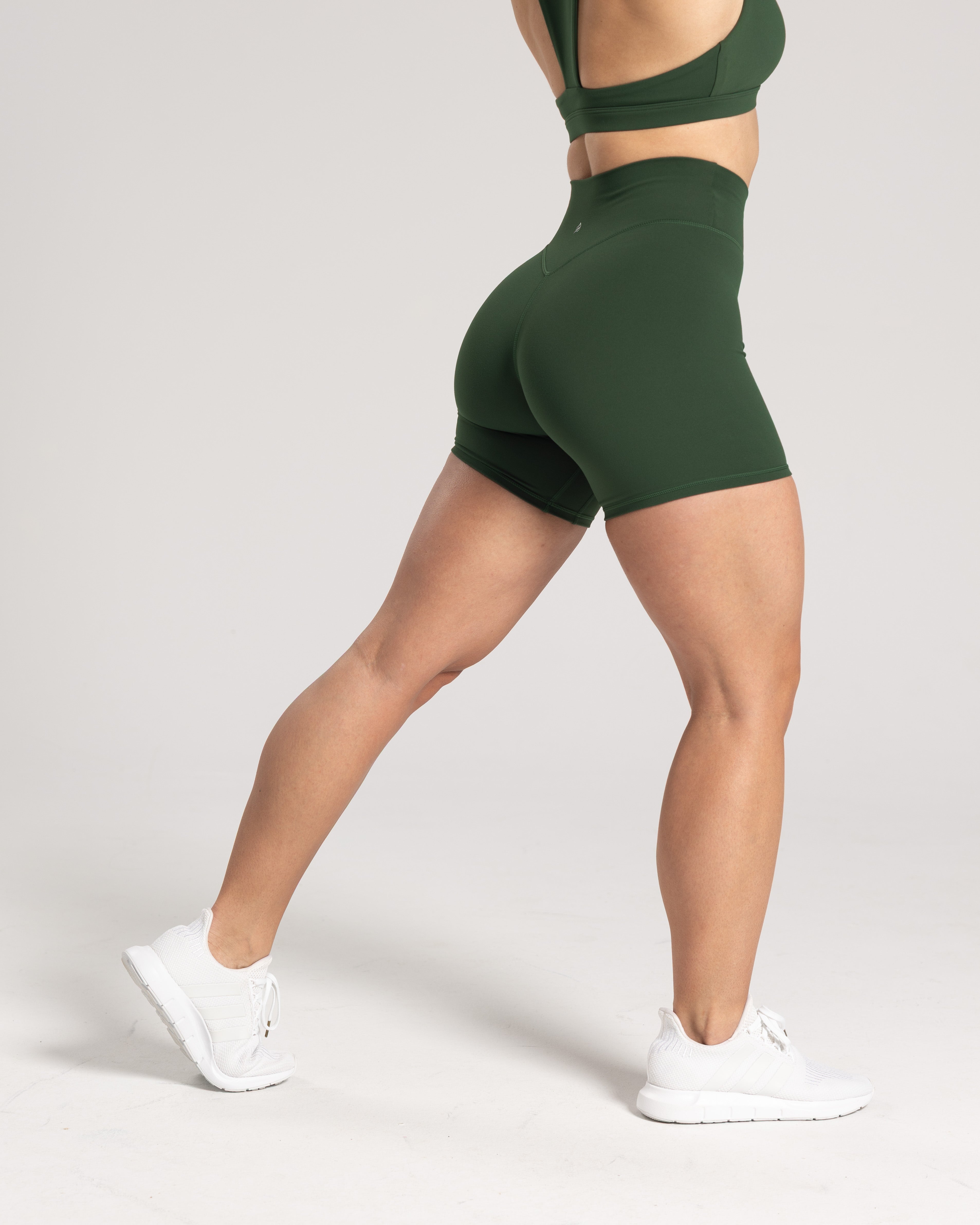 PURELUXE Classic Short : 6"