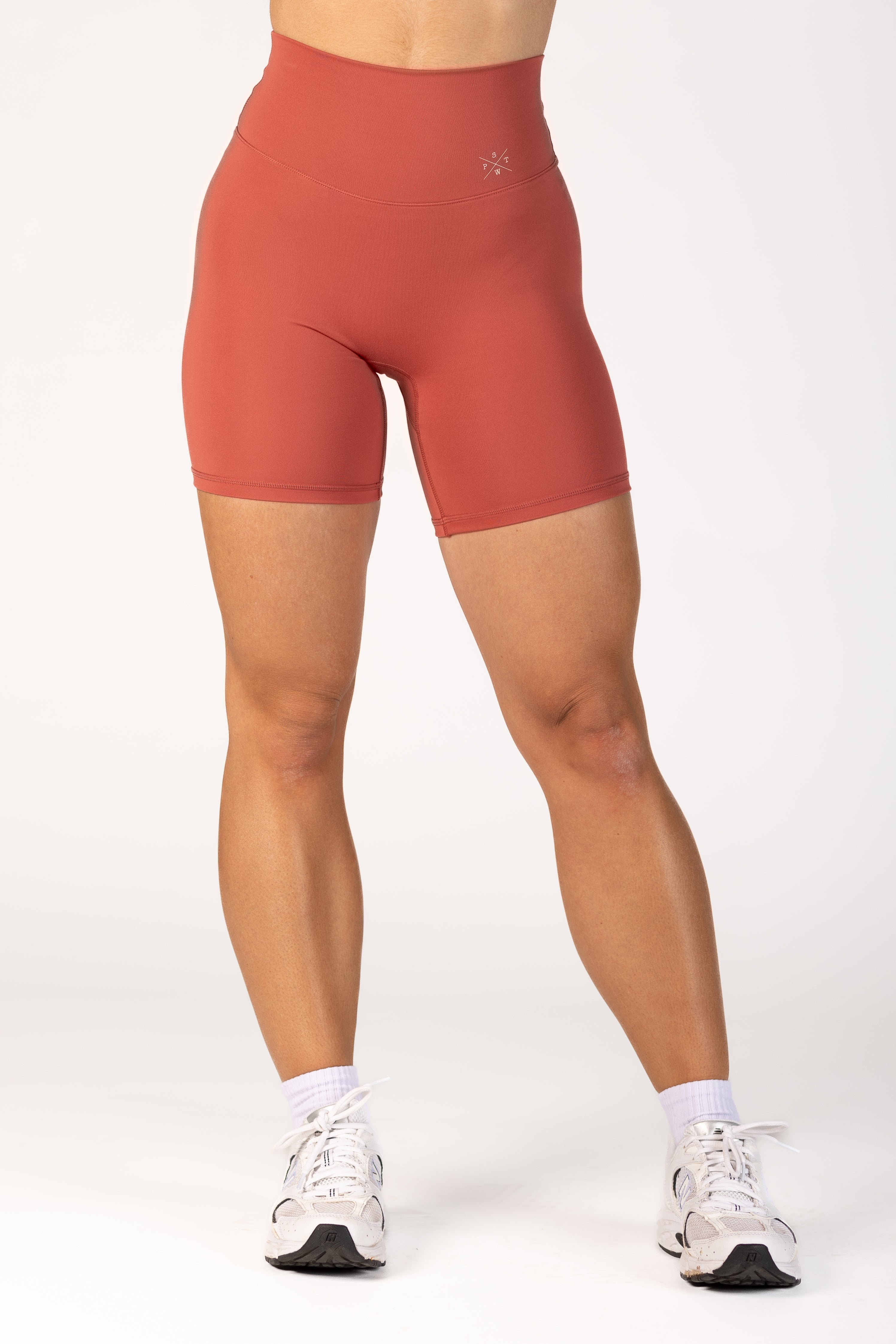 CASSEY Sweeney Short : 6"